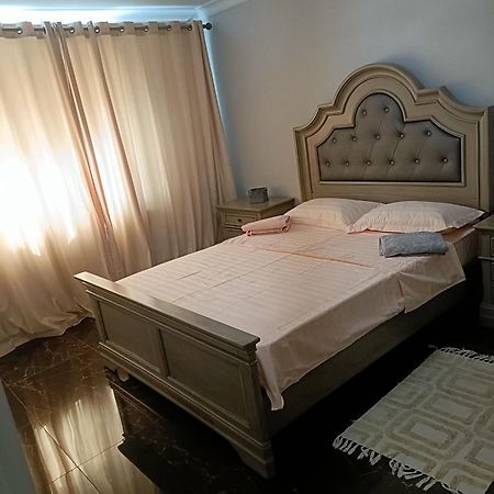 Residence Manu Targu Neamt Luaran gambar