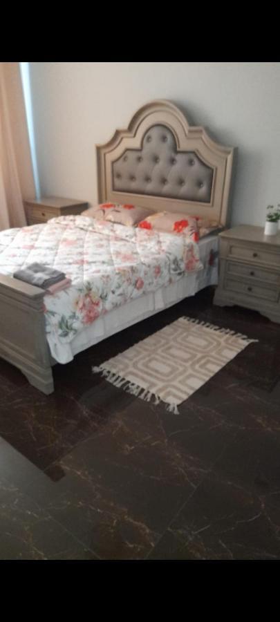 Residence Manu Targu Neamt Luaran gambar